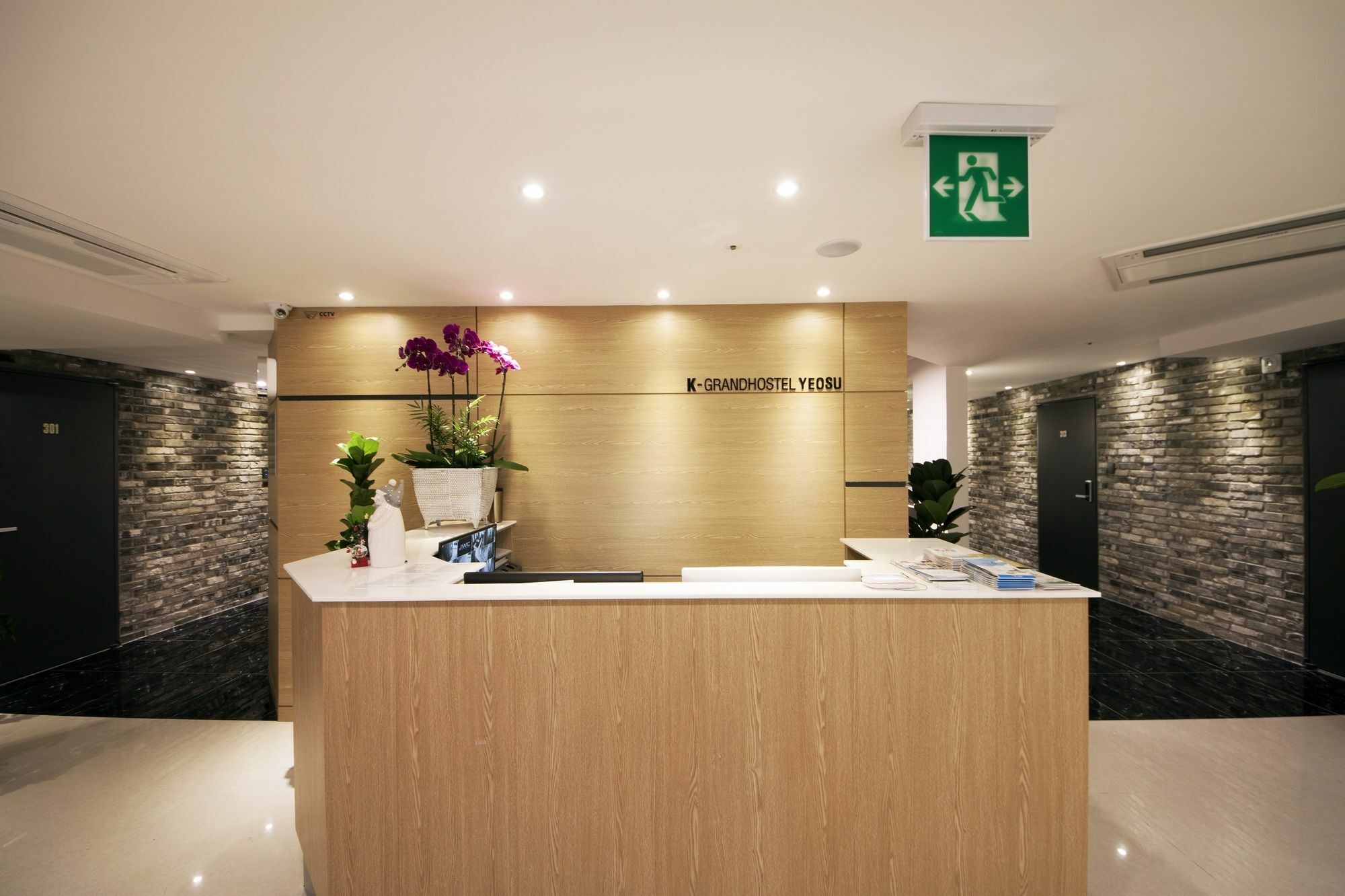 K-Grand Hostel ヨス市 エクステリア 写真